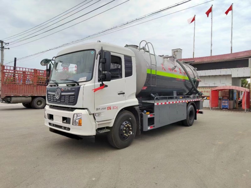 東風(fēng)天錦    清洗吸污車