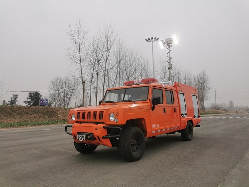 北汽四驅(qū)  遠程供水消防車